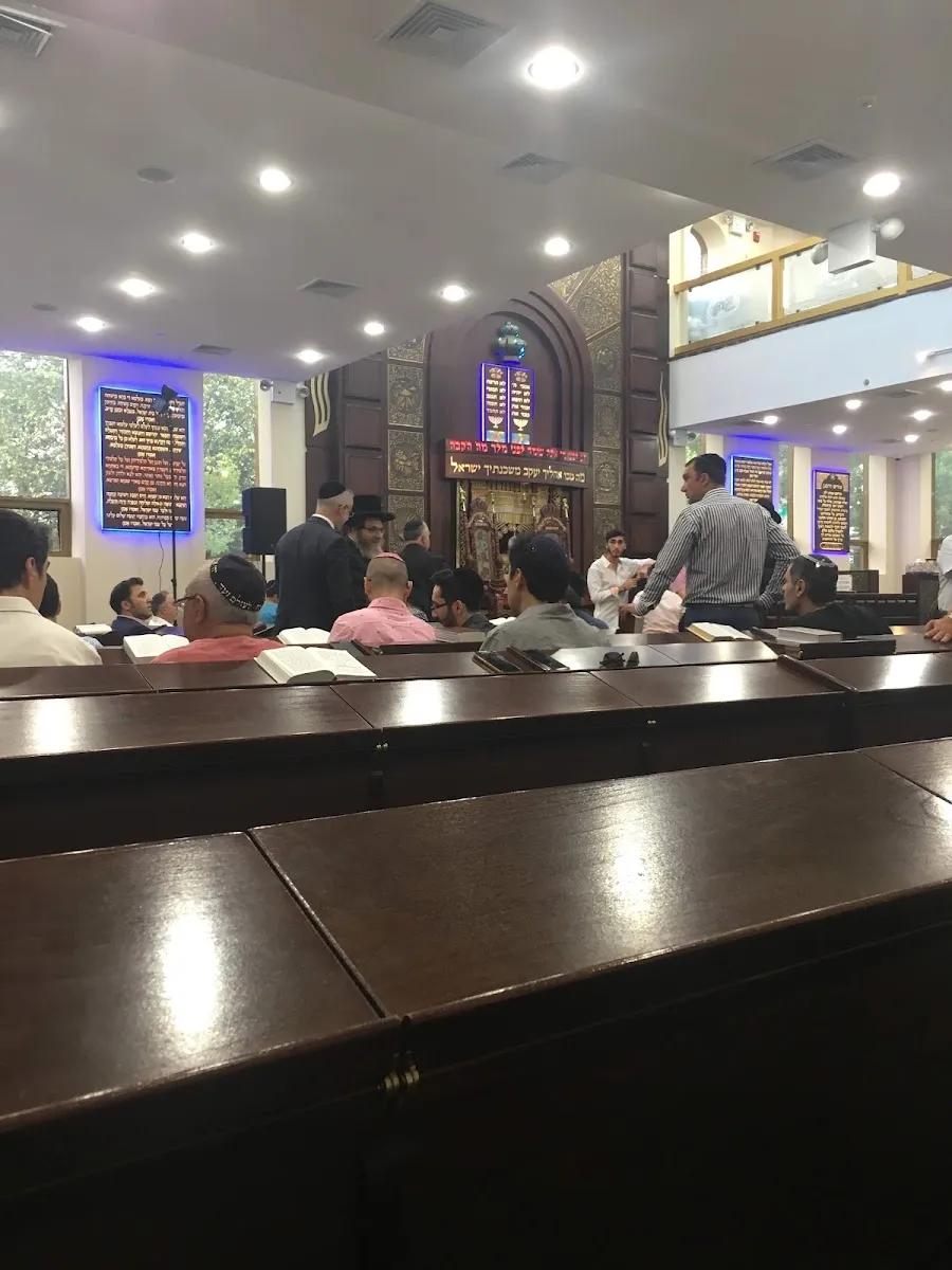 Bukharian Jewish Congregation of Jamaica Estates — foto 5