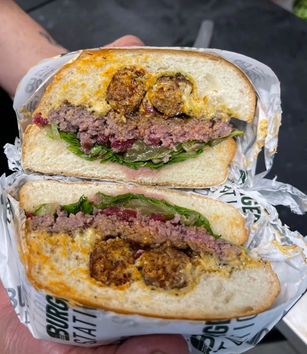 Burger Station (Hadera) — foto 3