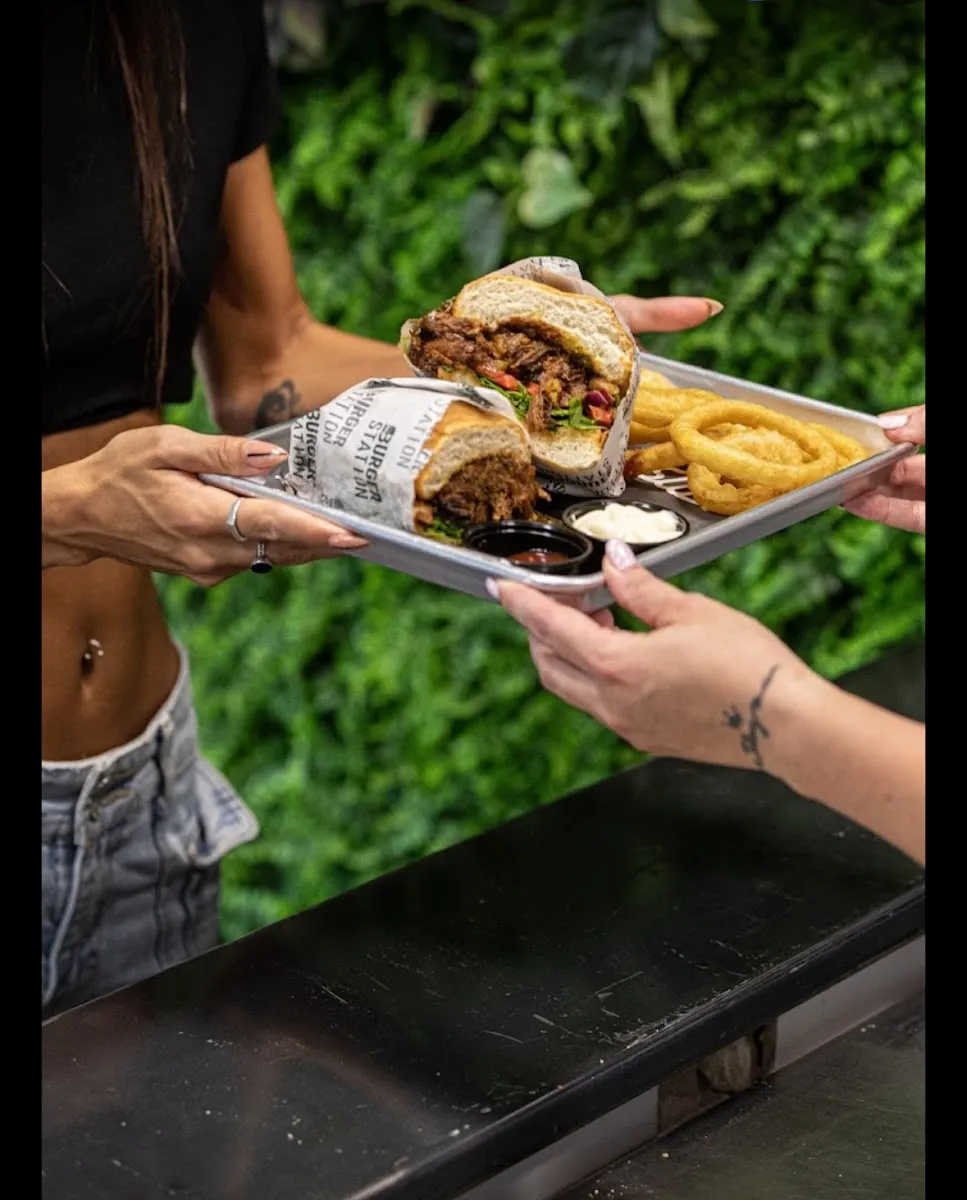 Burger Station (Hadera) — foto 4