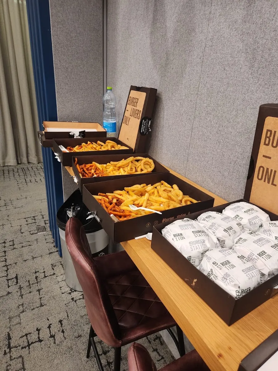 Burger Station (Ramat Gan)