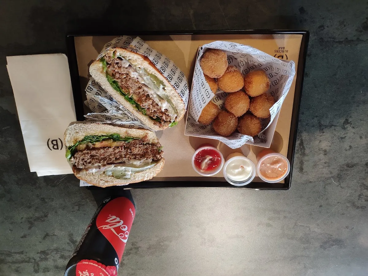 Burgers Bar (Derech Yitzchak Rabin) — photo 2