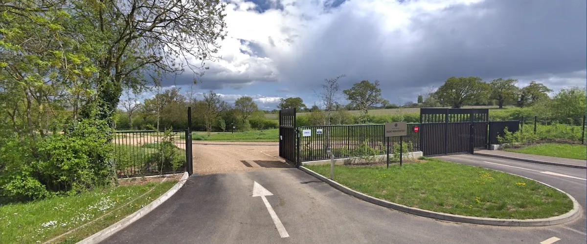 Bushey New Jewish Cemetery — photo 10
