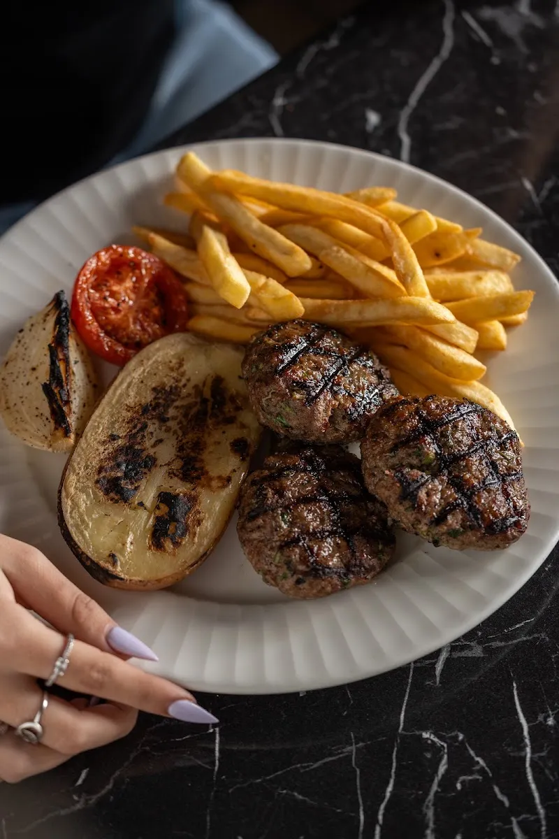 Caesar Meat Bar — foto 4