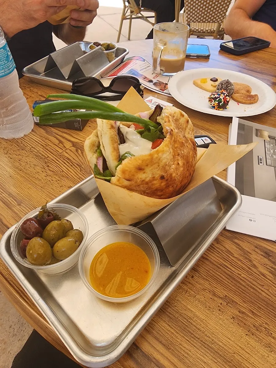 Cafe Bait — photo 2