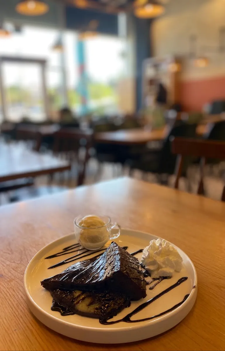 Cafe Greg (BSR 4) — photo 6