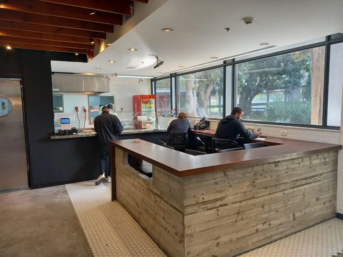 Cafe Hillel (Churchill Blvd) — foto 6