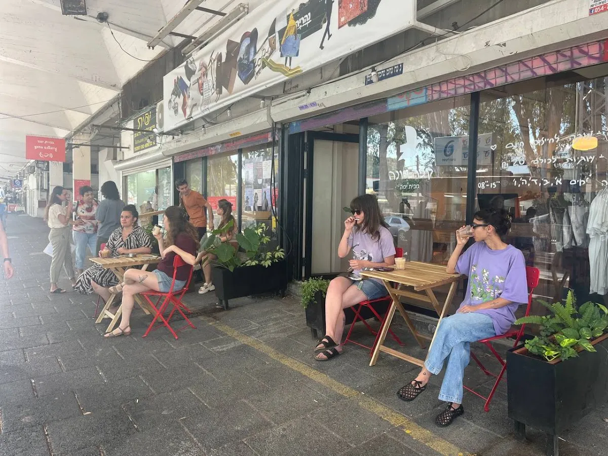 Cafe Yona — foto 4