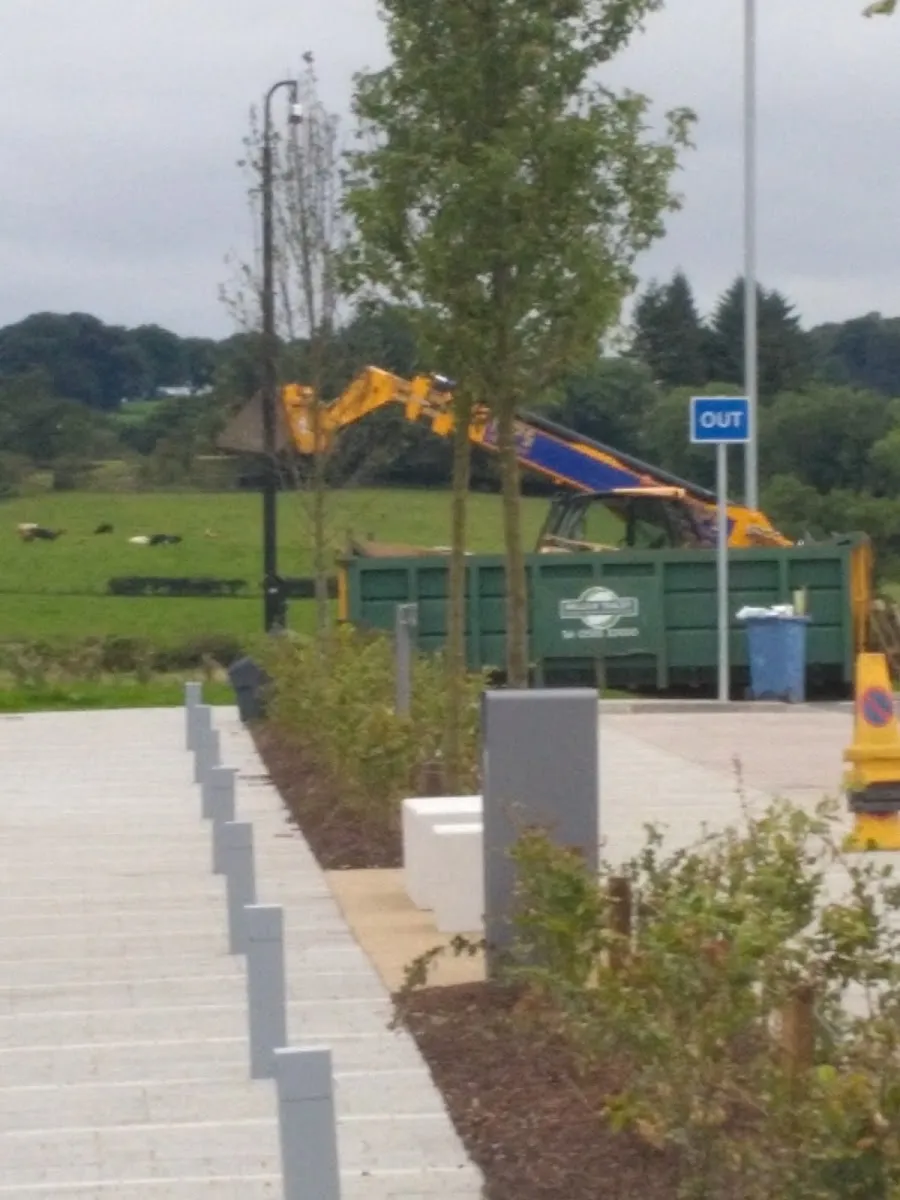 Calderwood Lodge Primary School — foto 9