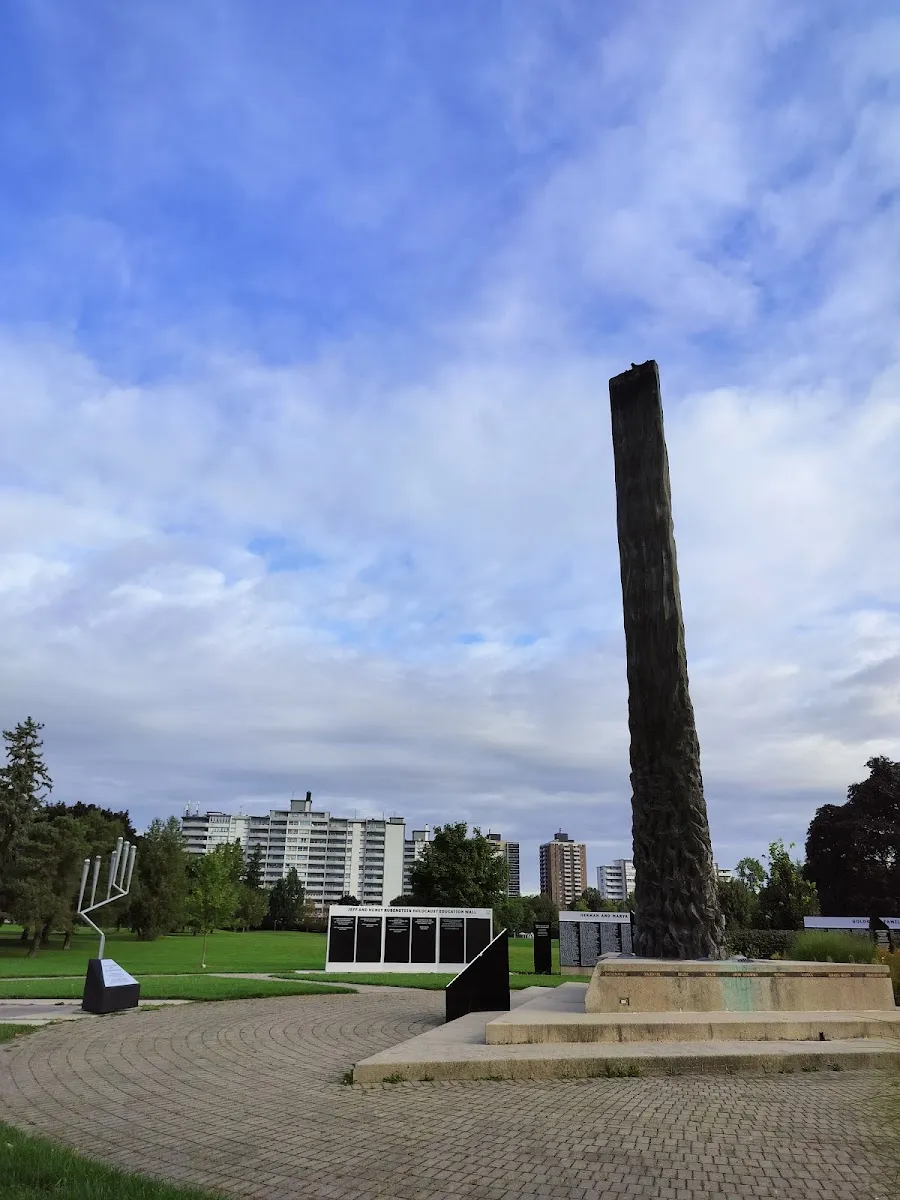 Canadian Society for Yad Vashem — photo 2