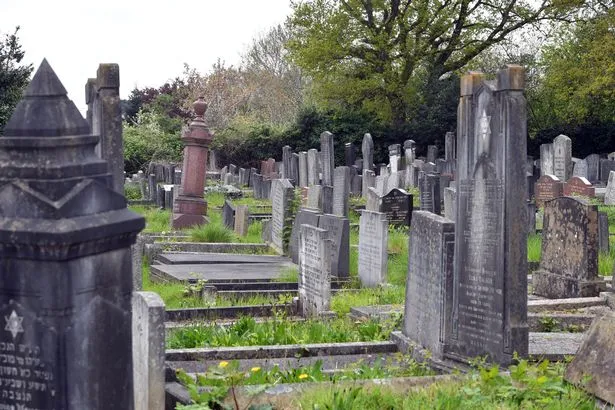 Cardiff Jewish Cemetery — photo 2