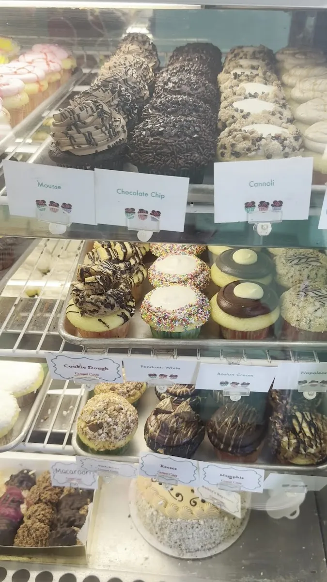 Carousel Cakes — photo 2