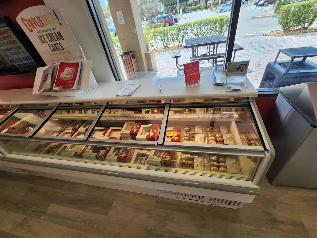 Carvel (255 NE Spanish River Blvd) — photo 7