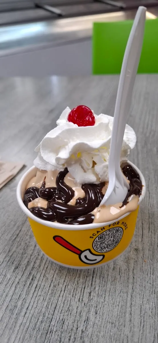 Carvel (9176 Glades Rd) — photo 3