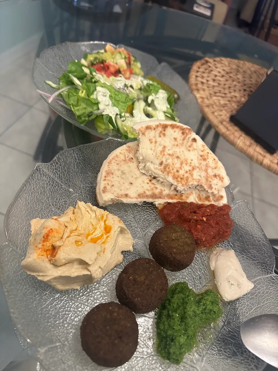 Catering by Motti - Motti's Kosher Deli — photo 8