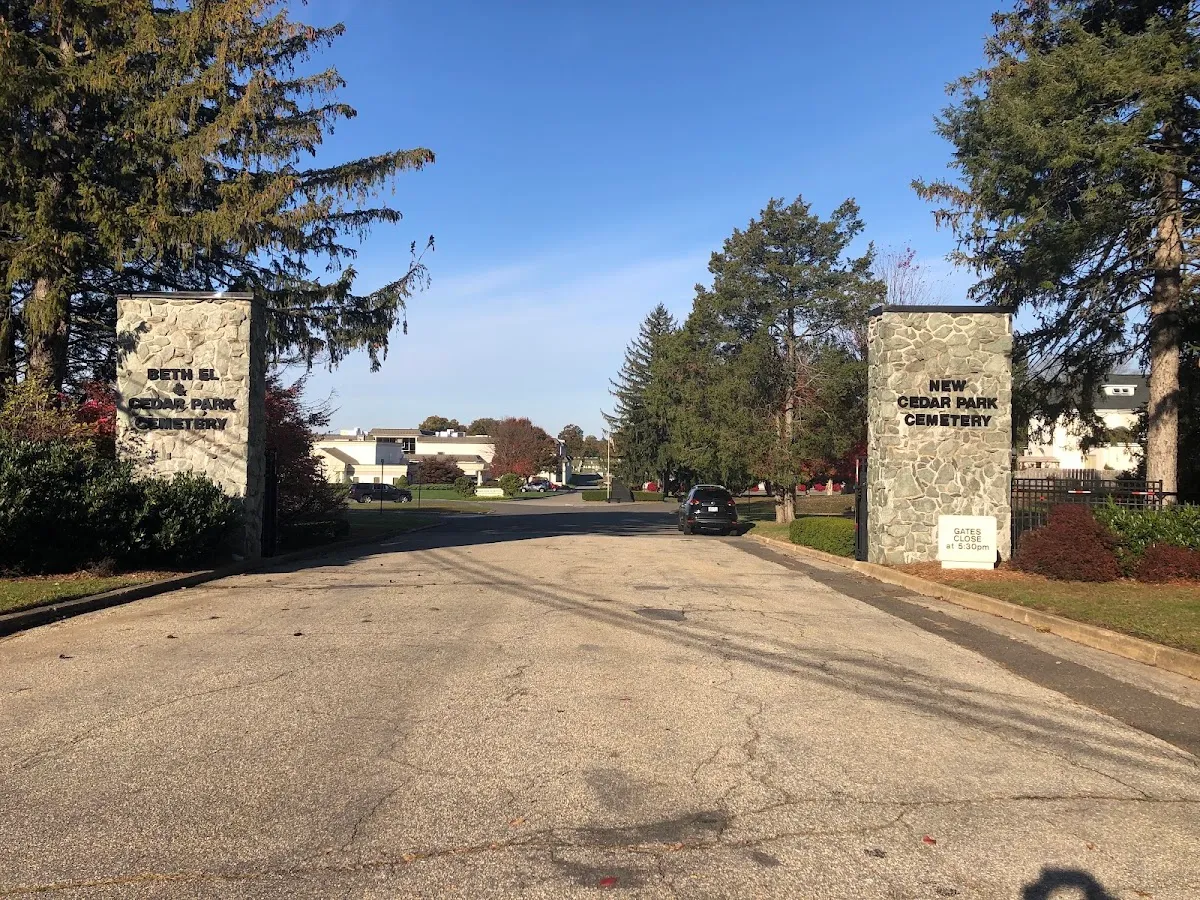 Cedar Park and Beth El Cemeteries — foto 3
