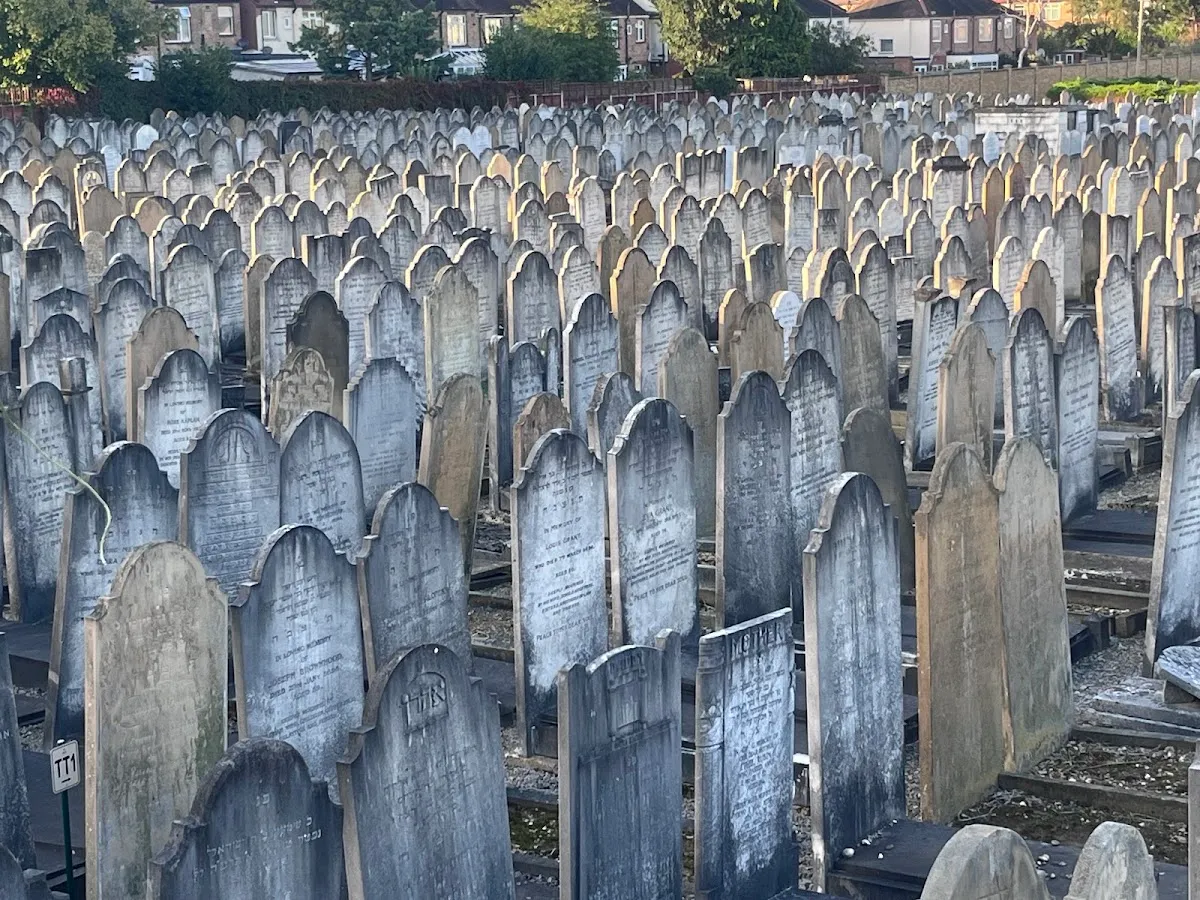 Cementerio Adath Yisroel de Enfield — foto 3