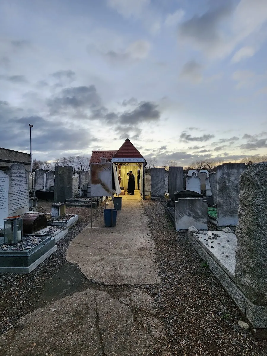 Cementerio Adath Yisroel de Enfield — foto 6