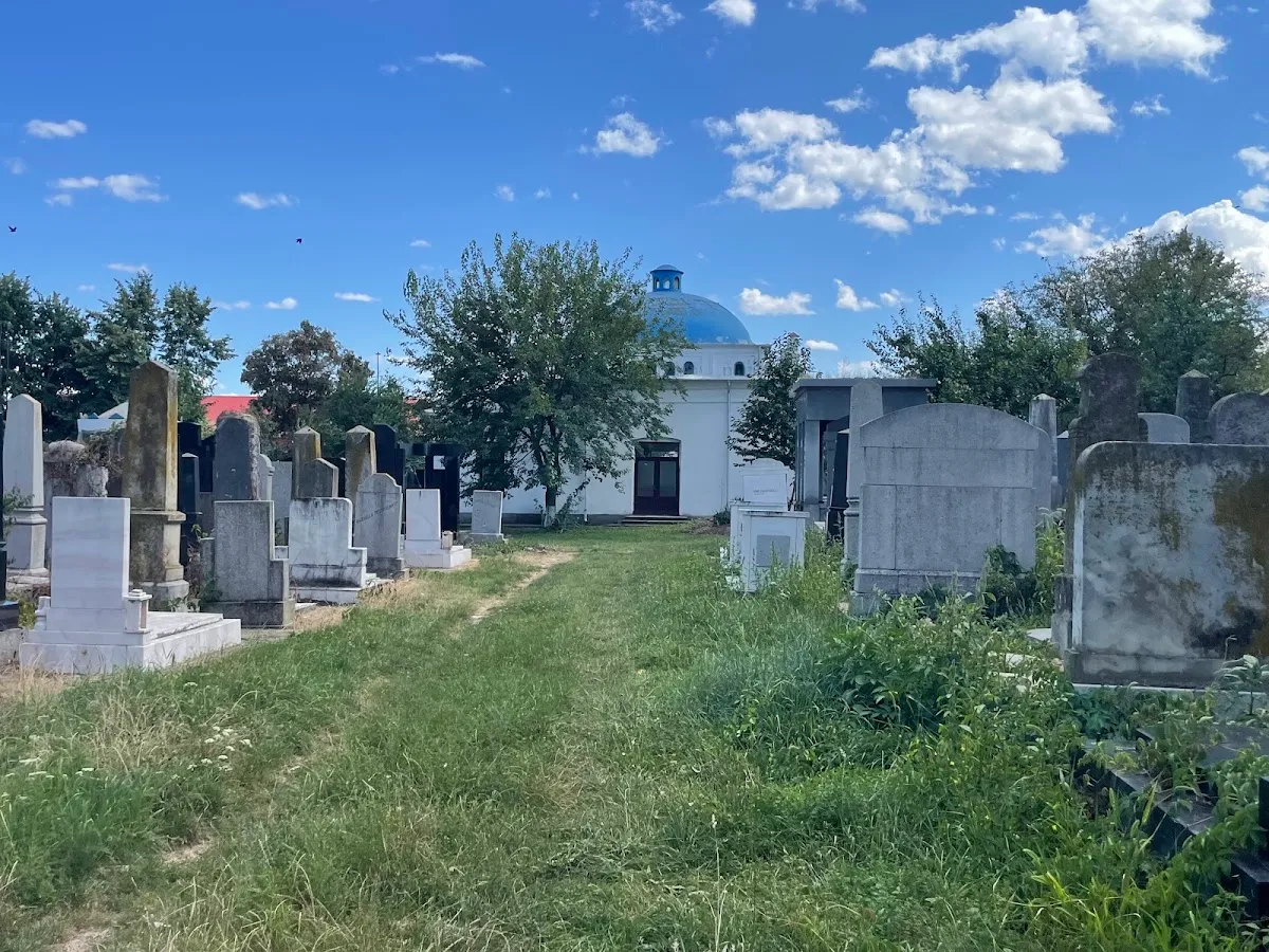 Cementerio de la comunidad judía de Bacău — foto 4