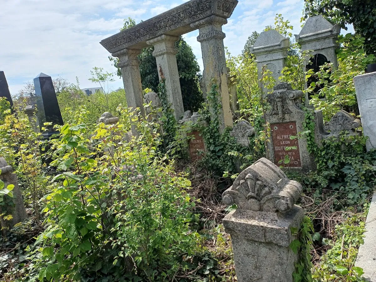 Cementerio Israelita Filantropía de Bucarest — foto 3
