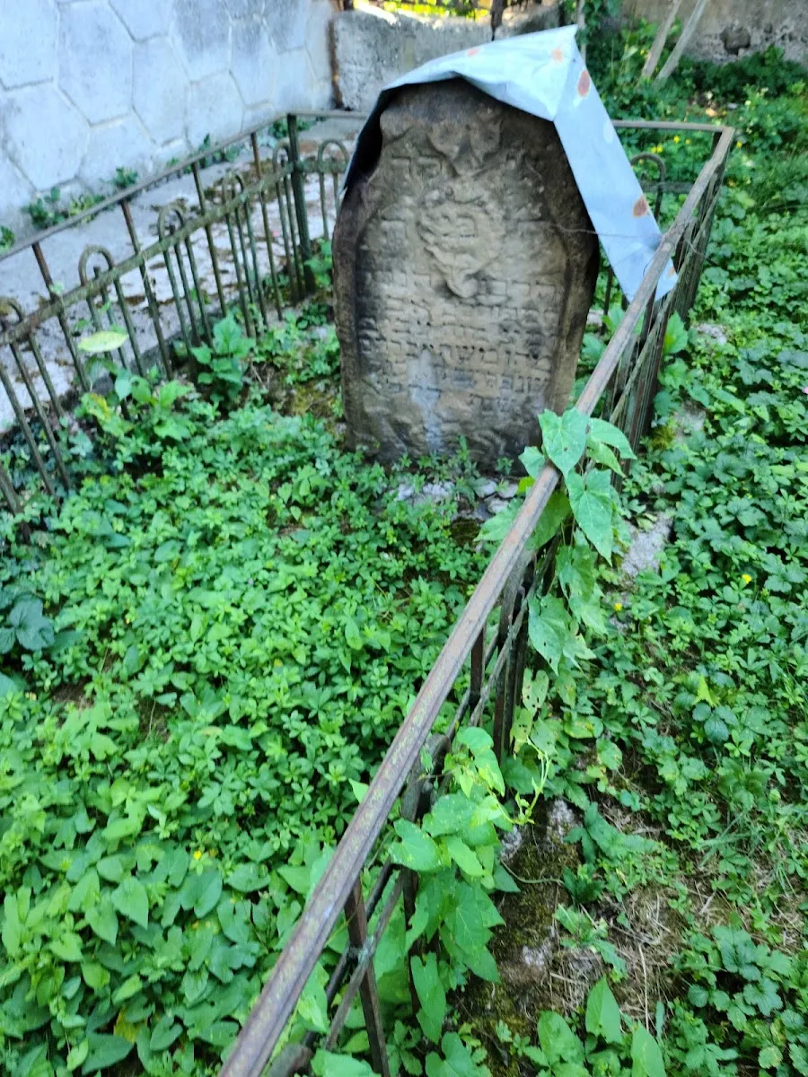 Cementerio judío antiguo de Sighet — foto 6