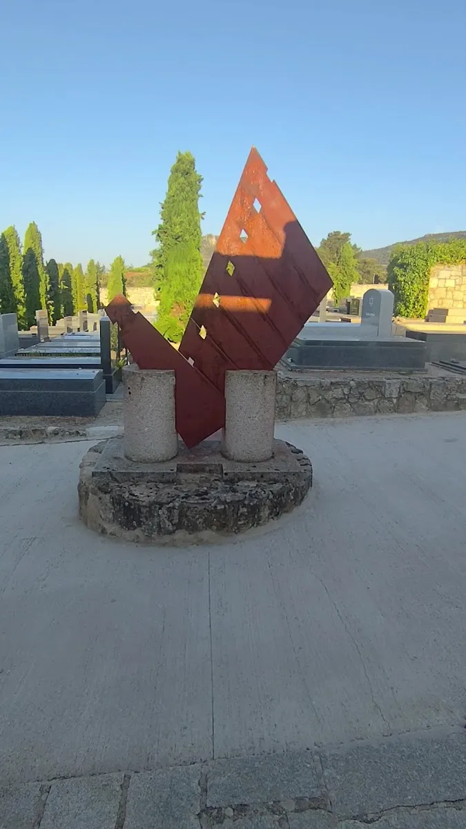 Cementerio judío (Hoyo de Manzanares) — foto 2