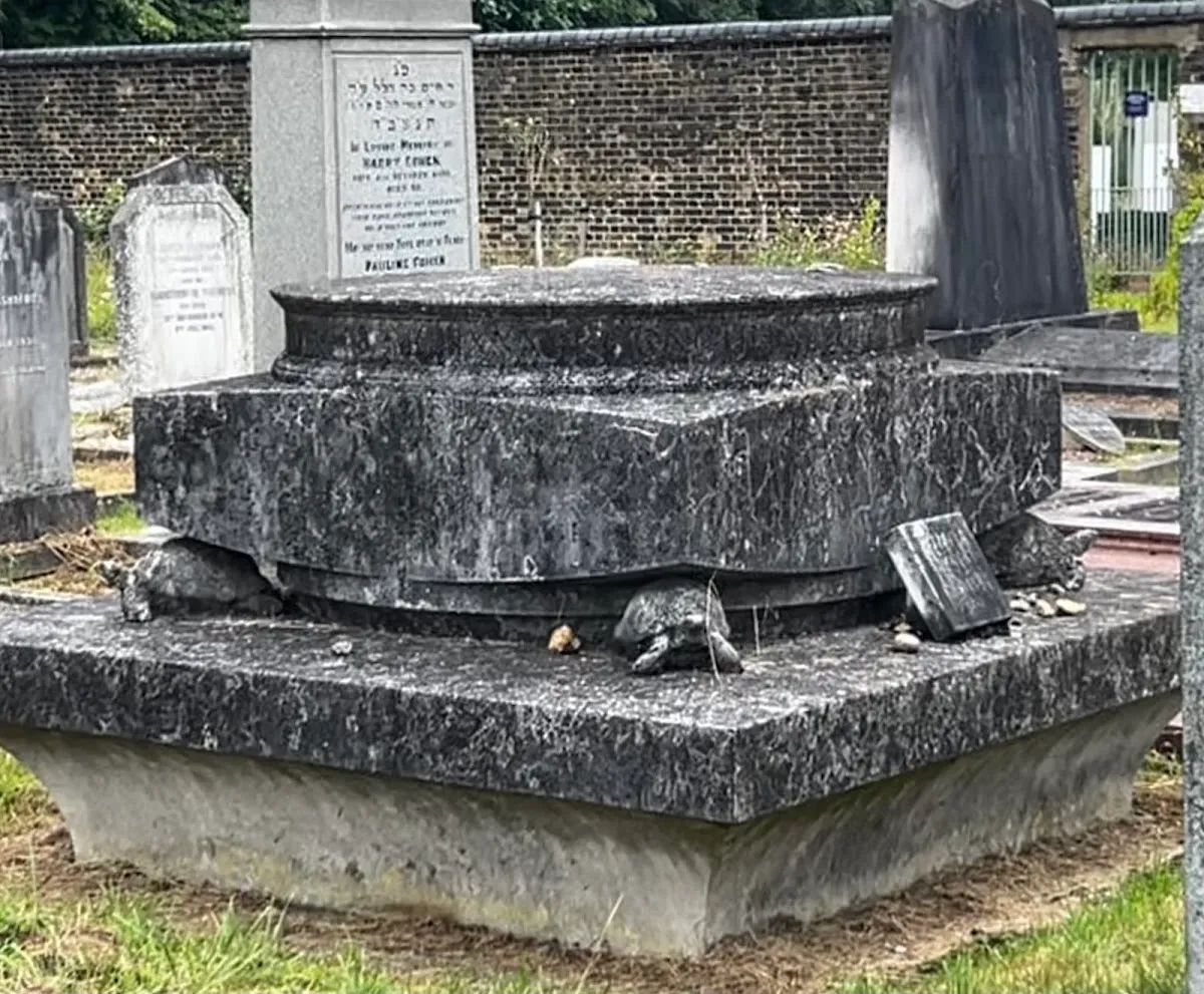 Cementerio Judío Liberal de Willesden — foto 10