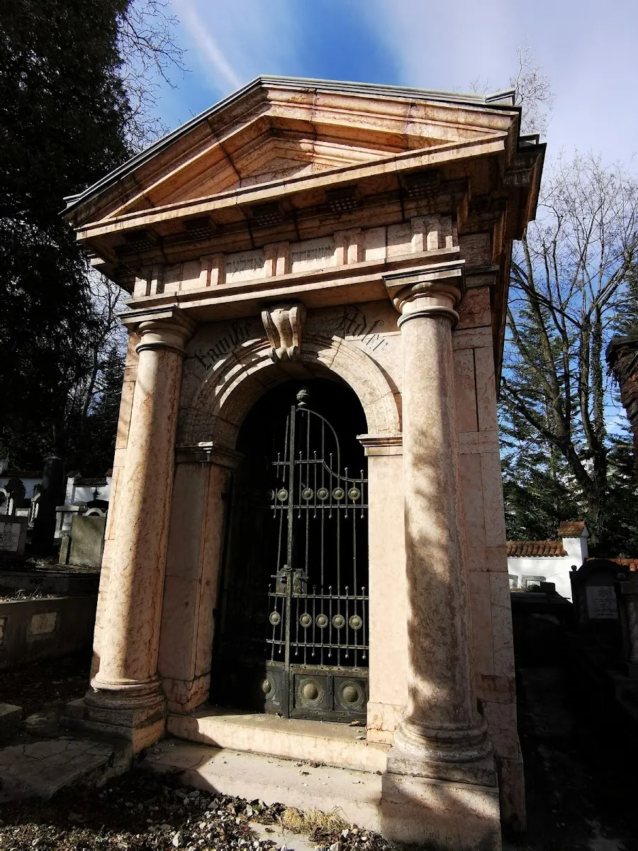Cementerio judío neólogo de Brașov — foto 5