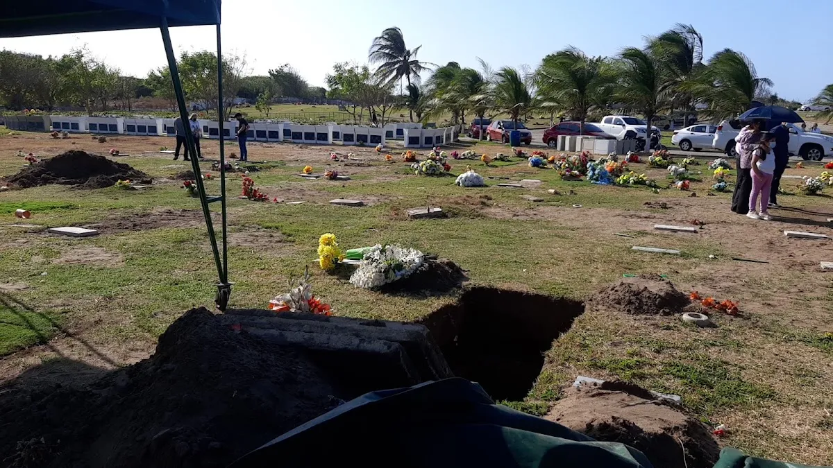 Cementerio Judío Rab Isaac Abarbanel — photo 4