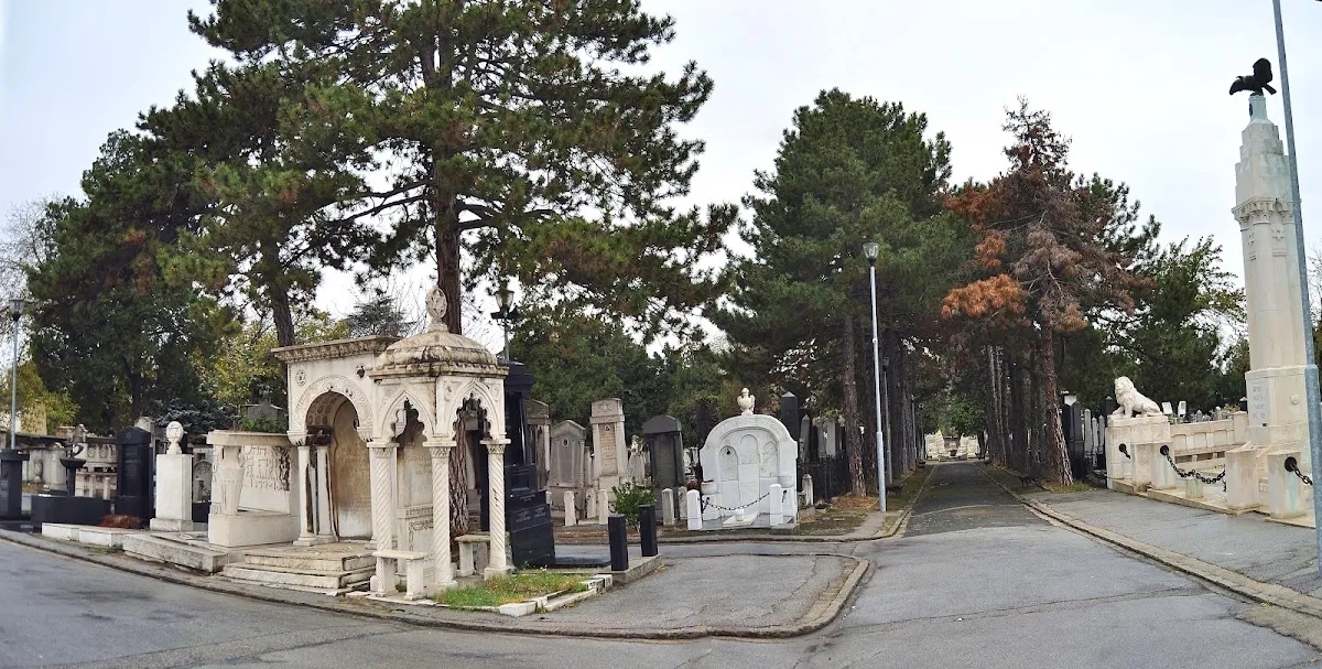 Cementerio Judío Sefardí de Belgrado — photo 10