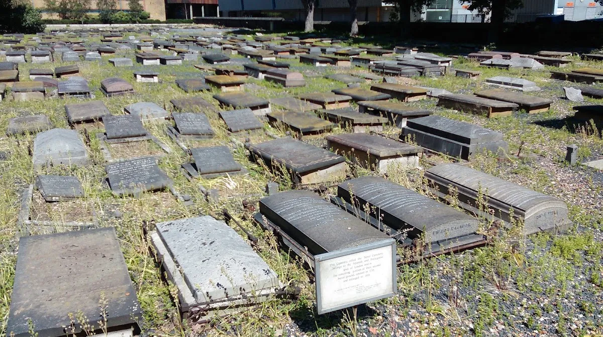 Cementerio Novo de Mile End — photo 4