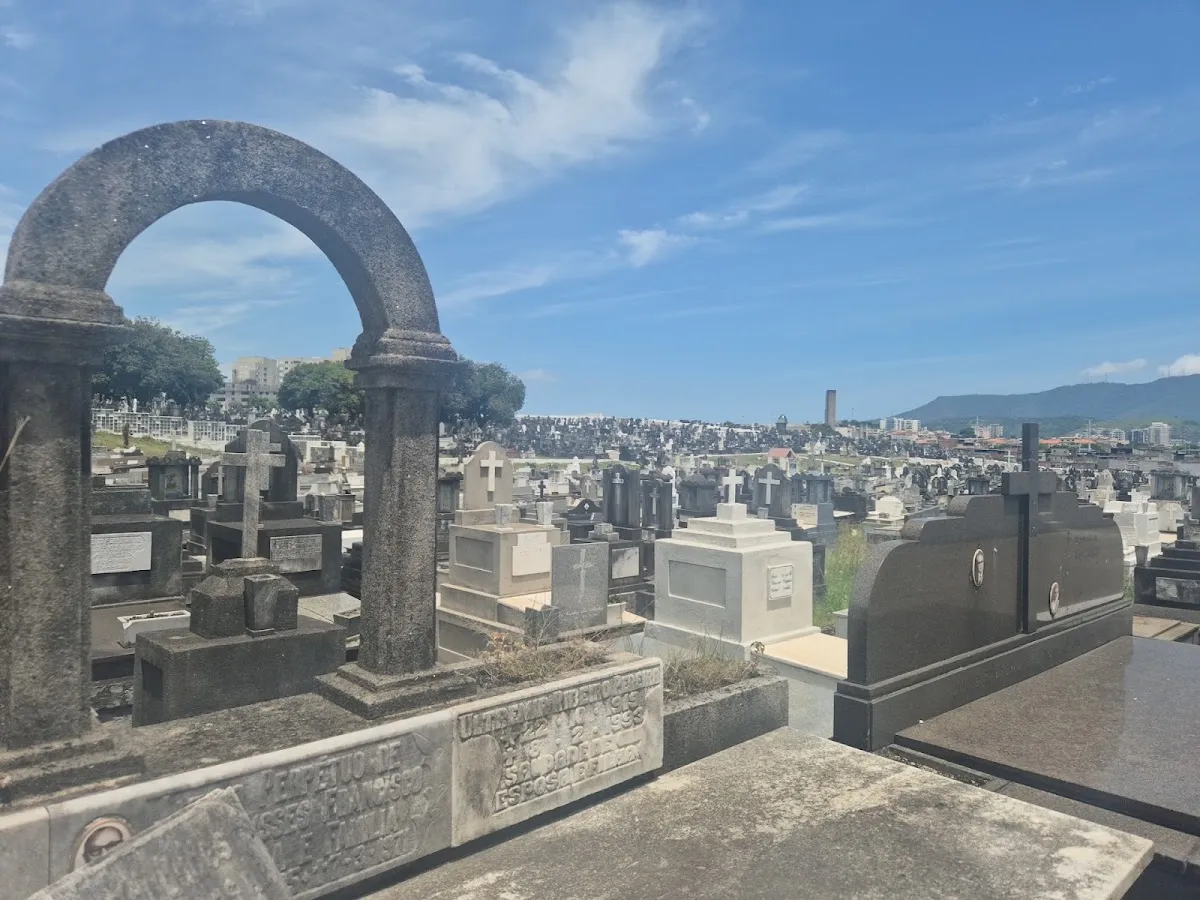Cemitério Israelita de Inhaúma (Cemitério das Polacas) — foto 2