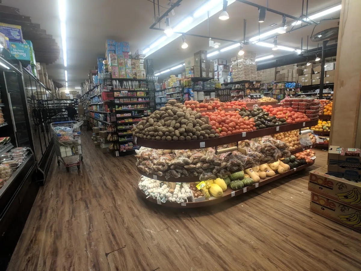 Center Fresh Supermarket — photo 8