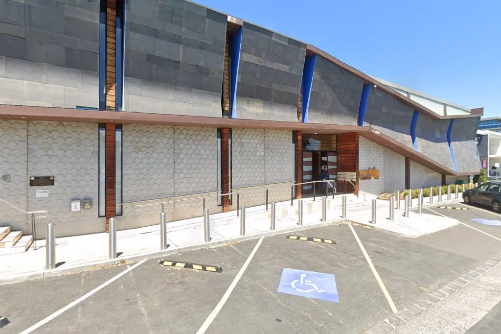 Central Shule Chabad