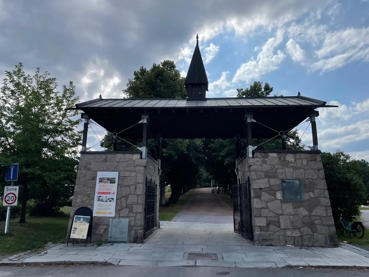 Centro de Estudios sobre el Holocausto y las Minorías Religiosas — foto 6