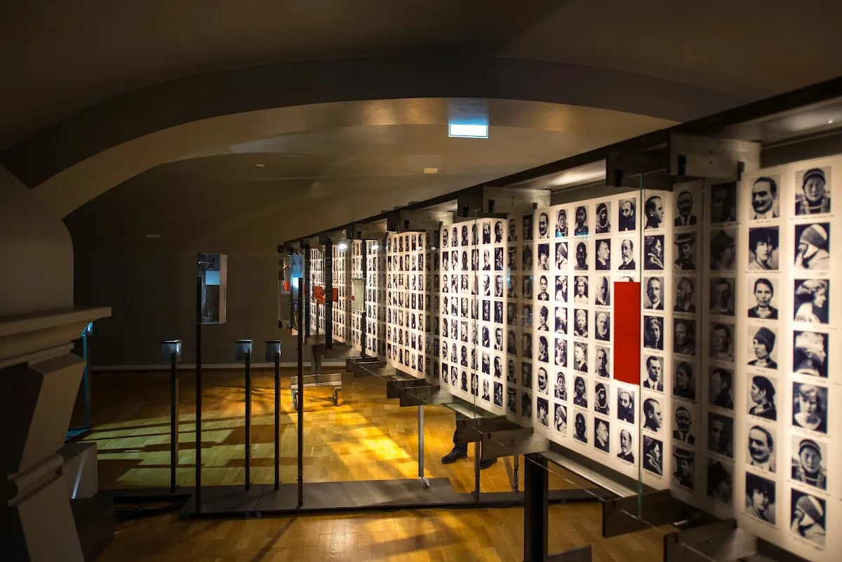Centro de Estudios sobre el Holocausto y las Minorías Religiosas — foto 7