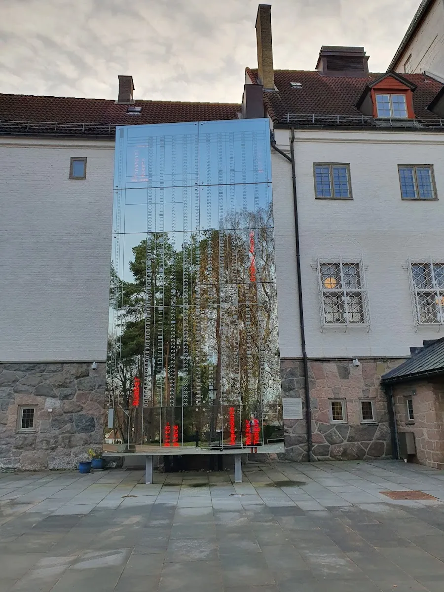 Centro de Estudios sobre el Holocausto y las Minorías Religiosas — foto 10