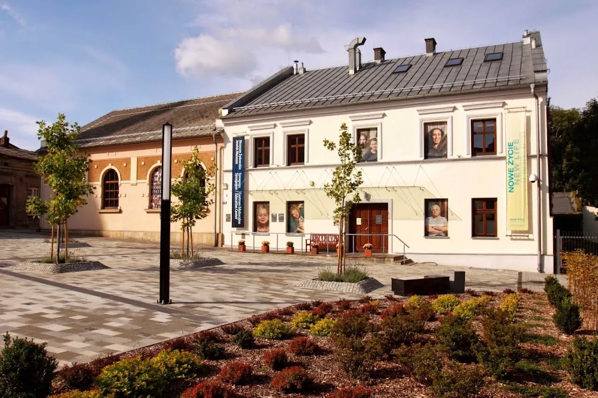 Centrum Żydowskie w Oświęcimiu (muzeum i synagoga Chewra Lomdei Misznajot) — foto 3