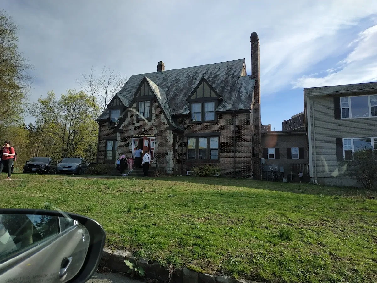 Chabad at Amherst — foto 4