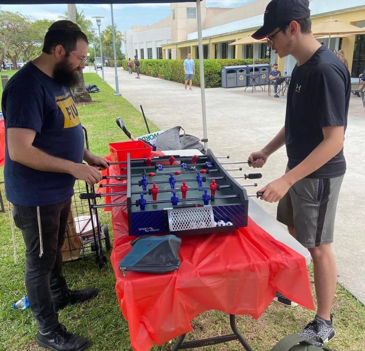 Chabad at Florida International University — foto 2