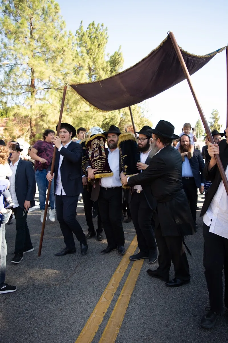 Chabad at Porter Ranch — foto 2