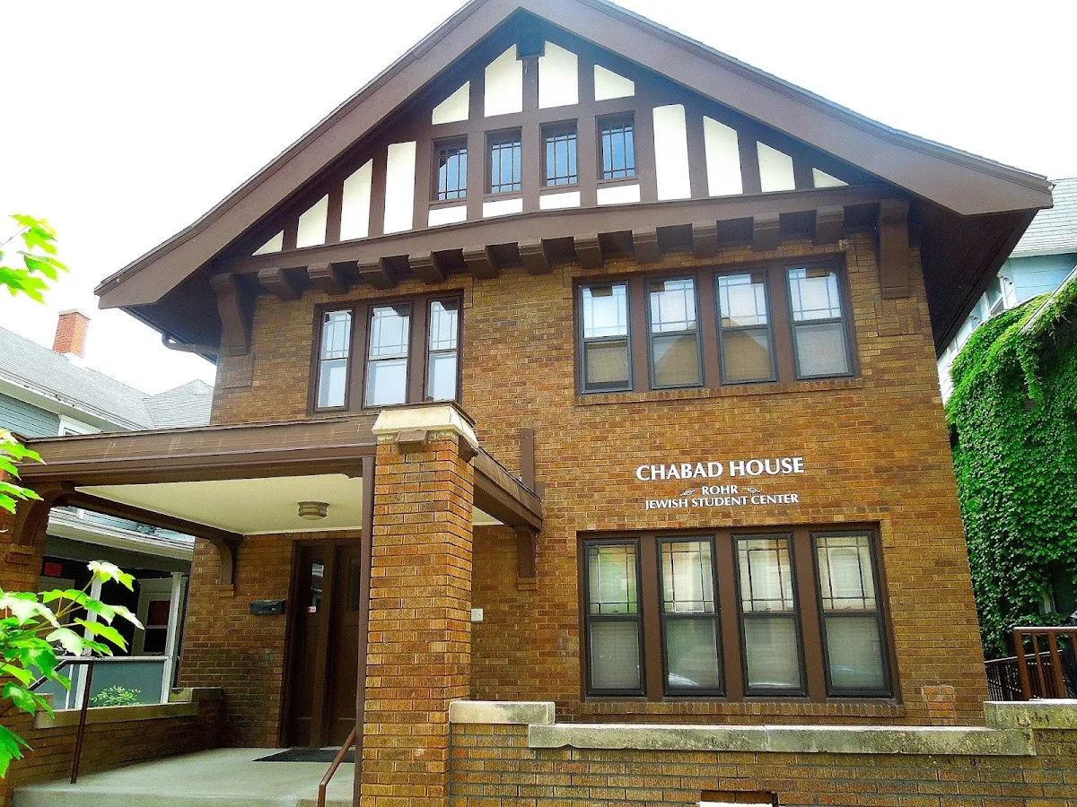 Chabad at the University of Wisconsin — foto 2
