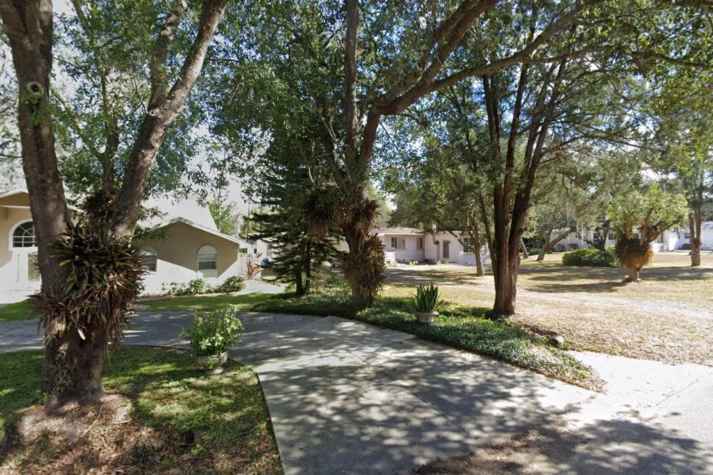 Chabad at USF — foto 2
