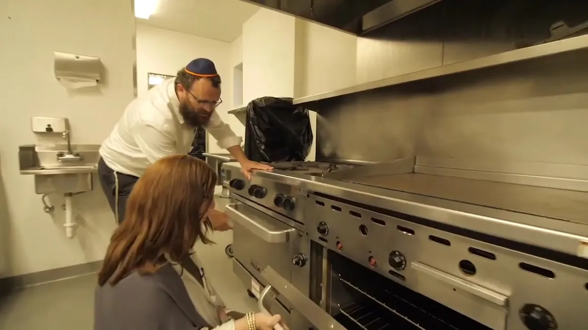 Chabad Center for Jewish Life and Living at U of Illinois at Urbana Champaign — photo 8