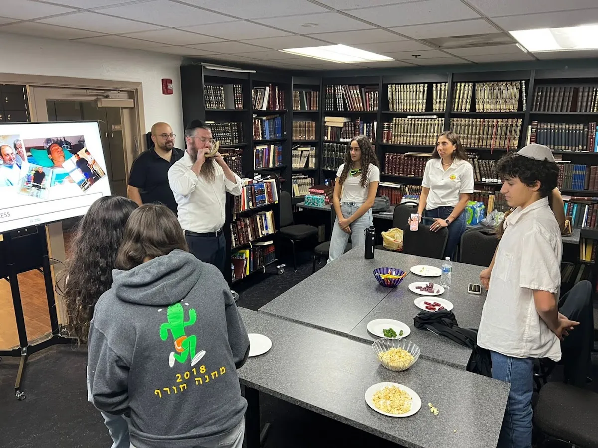 Chabad Israeli Center — photo 3