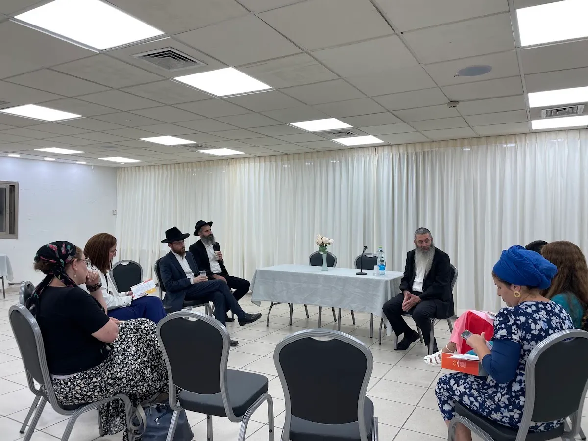Chabad (Jerusalén, Sderot Shai Agnon 6) — foto 3