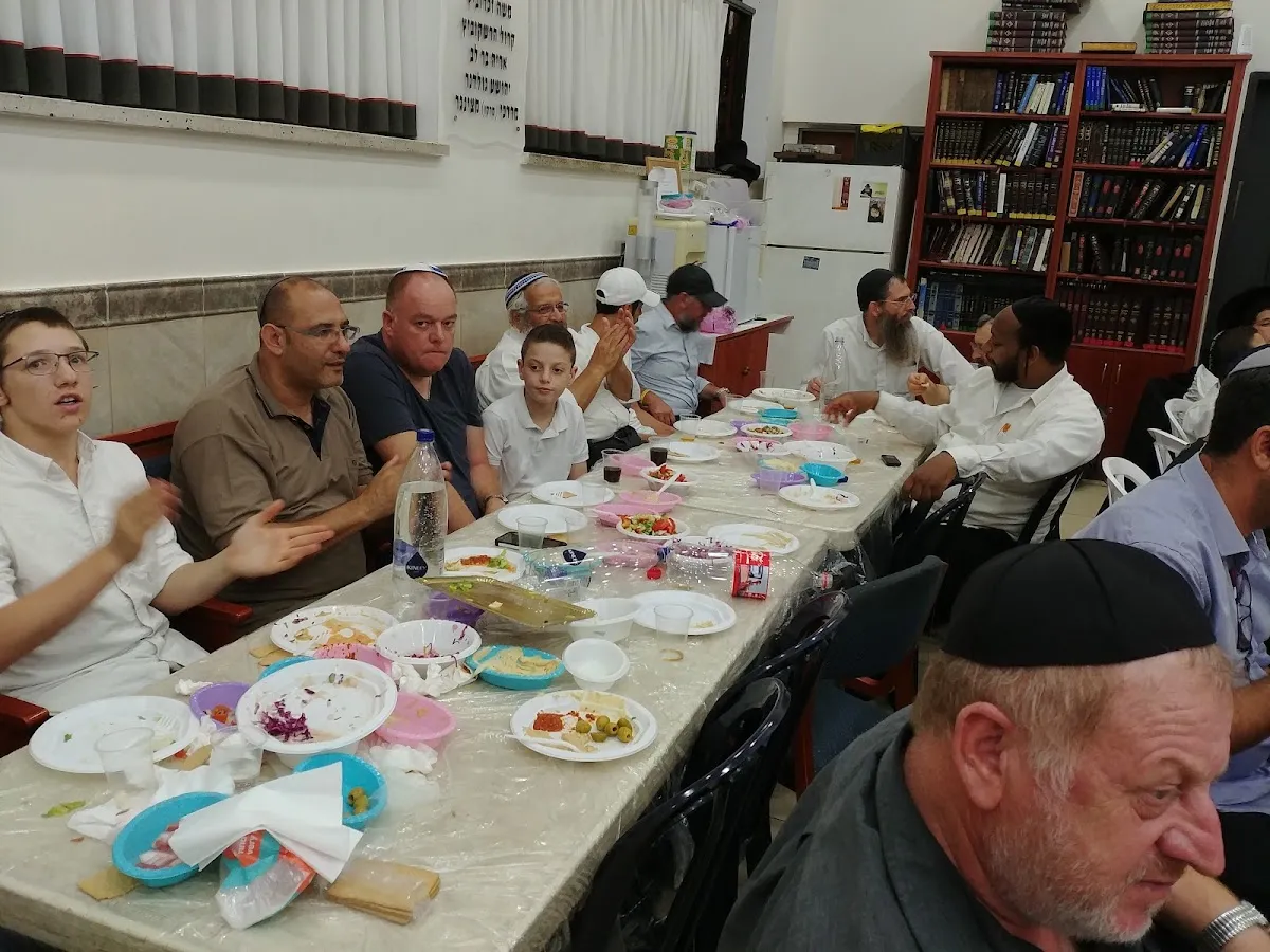 Chabad Lubavitch synagogue — foto 10