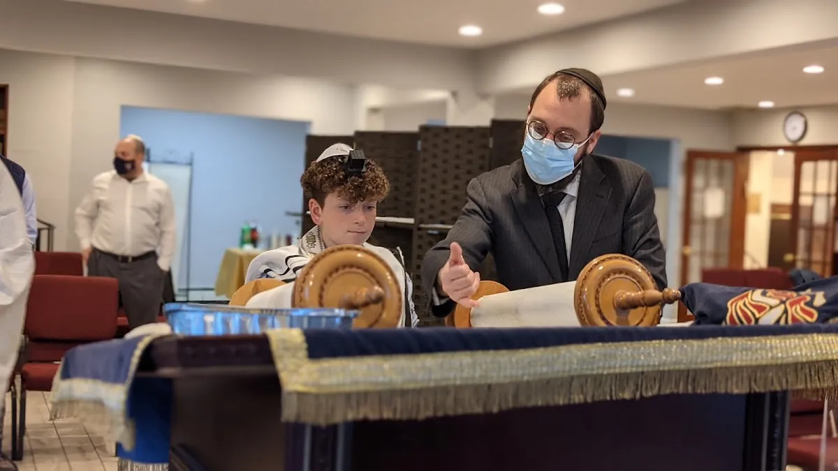 Chabad of Hewlett Serving Hewlett, Hewlett Harbor & Hewlett Bay Park — foto 5