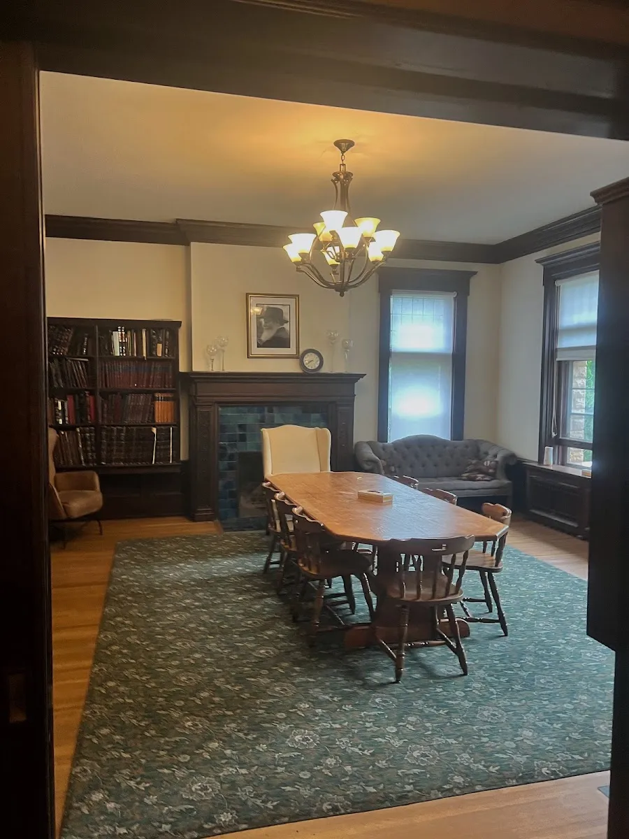 Chabad of the East Side de Milwaukee — foto 8