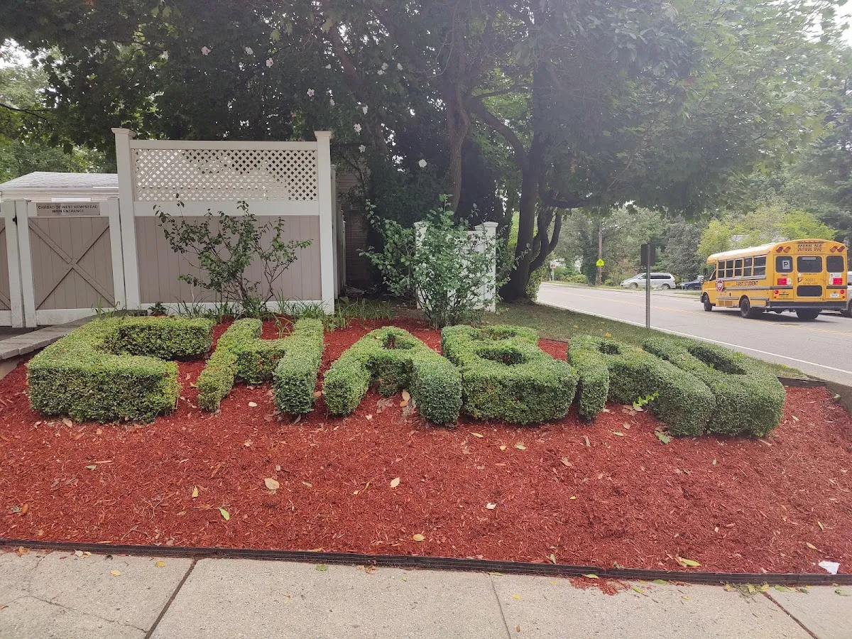 Chabad of West Hempstead (566 Nassau Blvd)