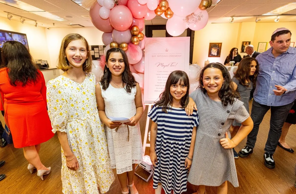 Chabad of Westmount — foto 8